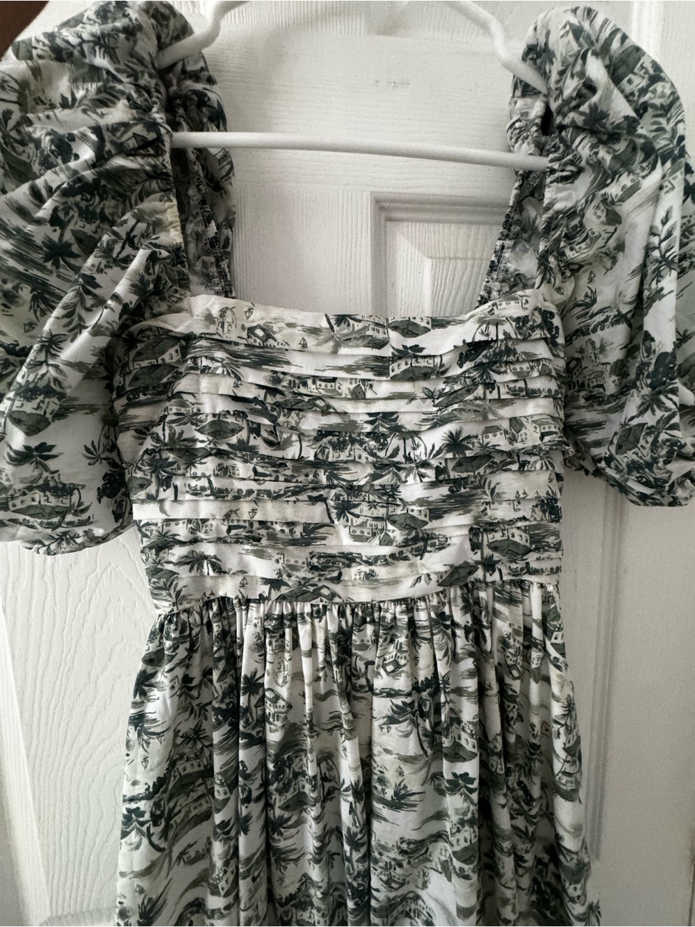 Abercrombie & Fitch White Dress with Green Scenic Print